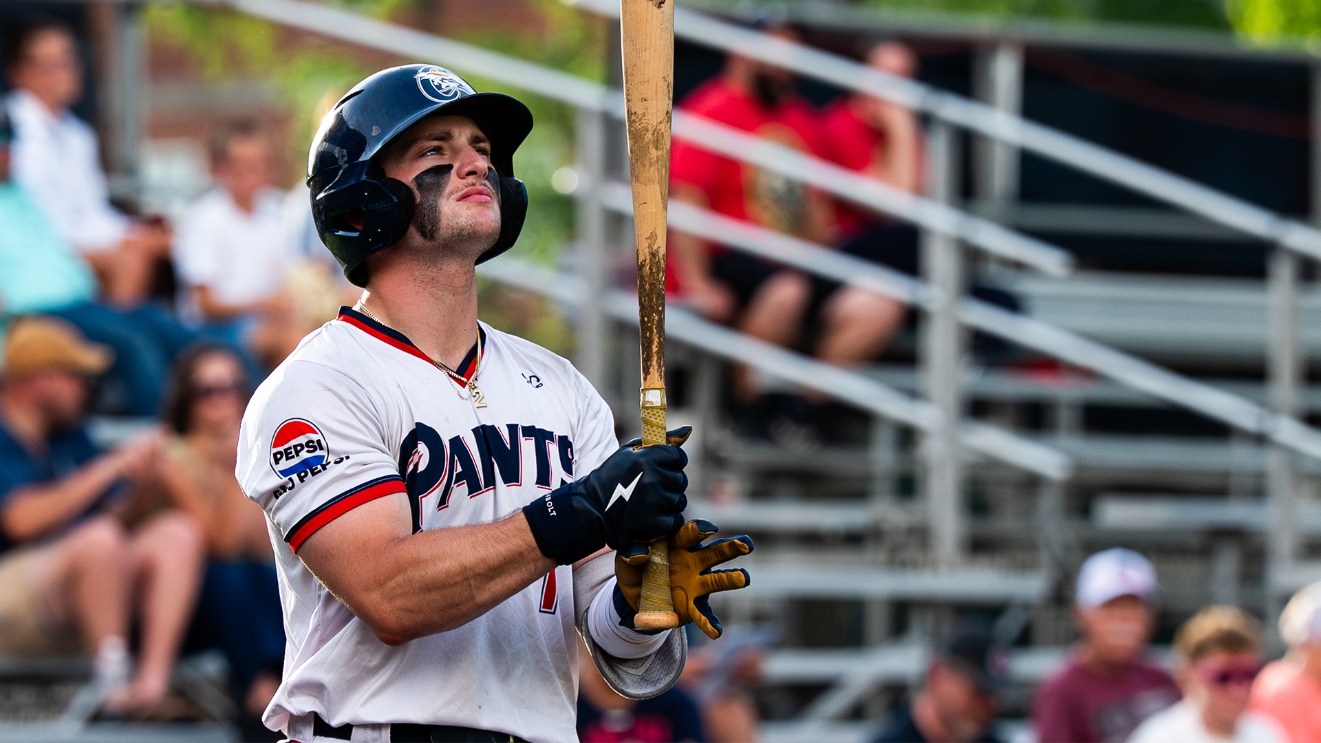 Alex Bemis Re-Signs With Paints